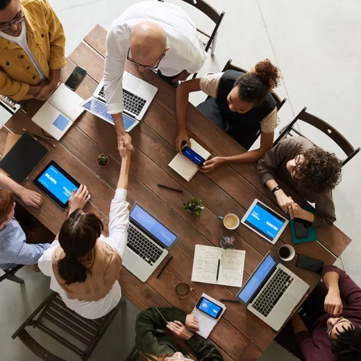الخدمات الاستشارية للمستثمرين